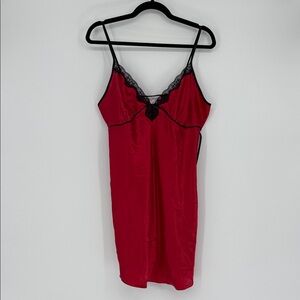 Linea Donatella Red Satin Chemise Nightgown Black Lace Trim Size L
